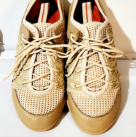 UNWORN ROCKPORT WASHABLE SNEAKERS/SHOES. WOMENS Sz:6 LACE UP, BEIGE, LIGHTWEIGHT - Picture 2 of 15